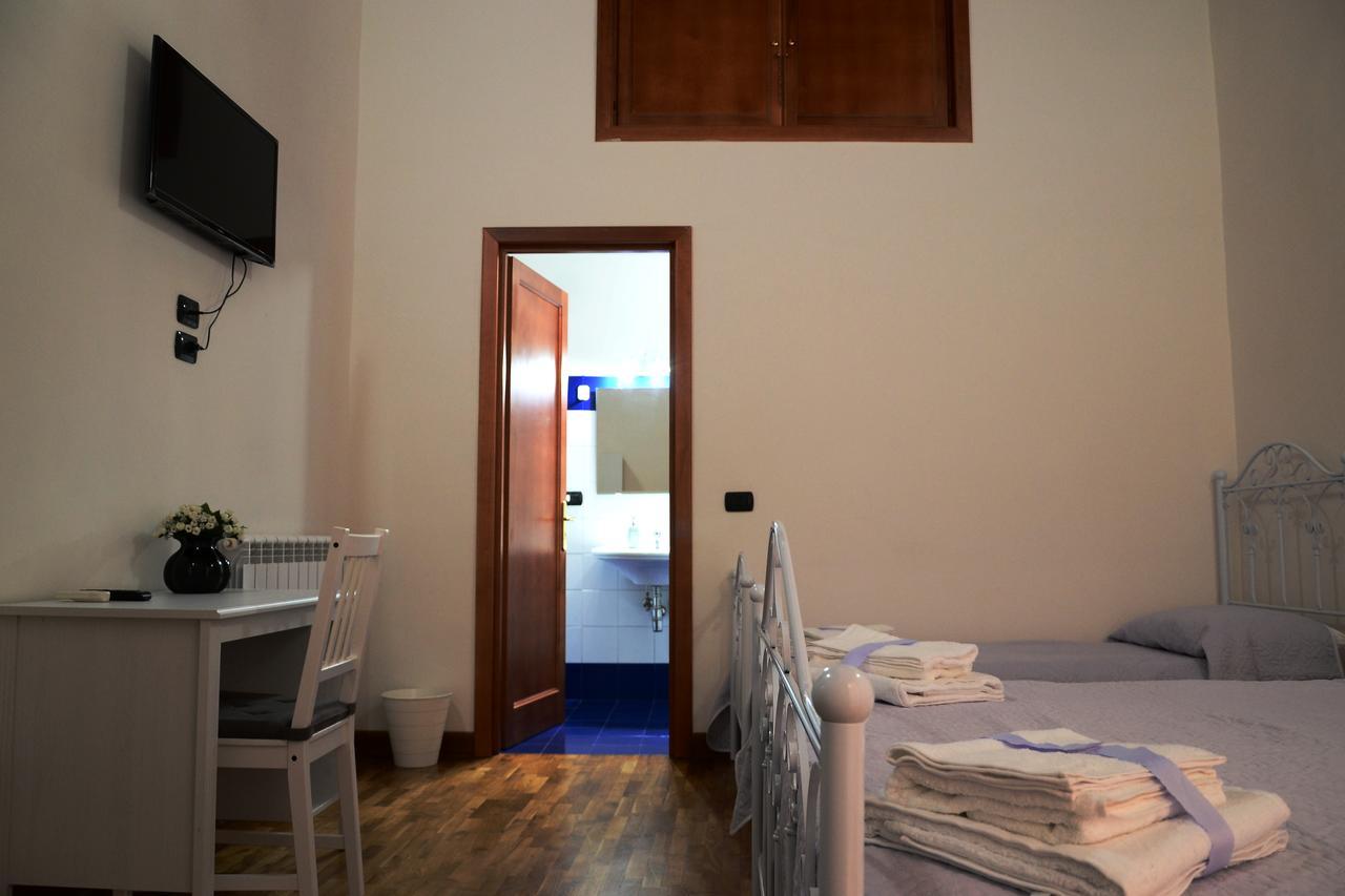 ナポリ O' Sole E' Napule Bed & Breakfast エクステリア 写真
