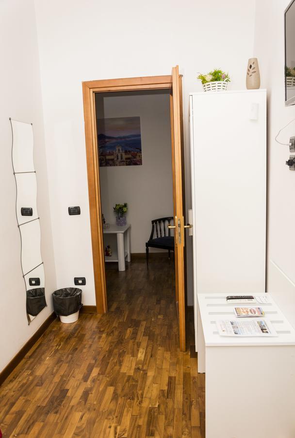 ナポリ O' Sole E' Napule Bed & Breakfast エクステリア 写真