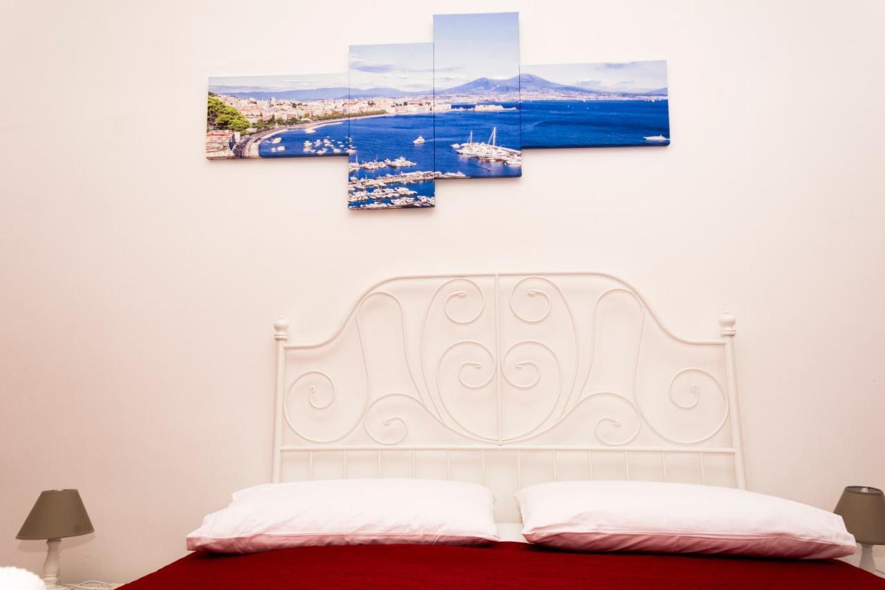 ナポリ O' Sole E' Napule Bed & Breakfast エクステリア 写真