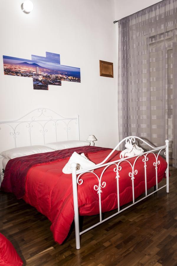 ナポリ O' Sole E' Napule Bed & Breakfast エクステリア 写真